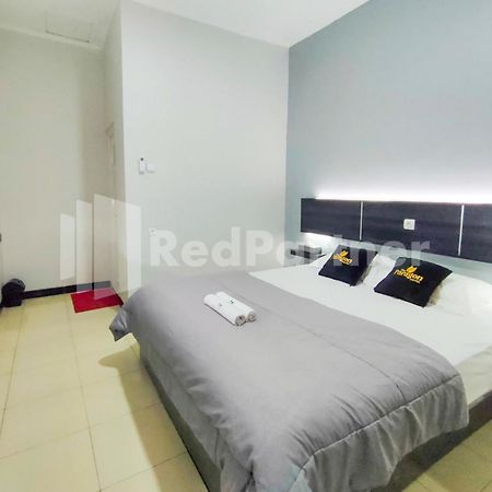 The Paragon Hotel Cilacap Redpartner المظهر الخارجي الصورة