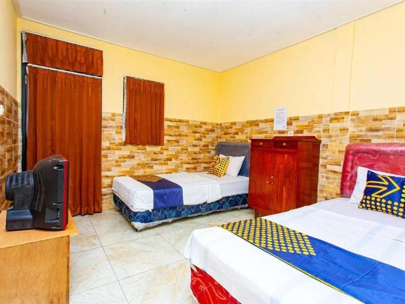 The Paragon Hotel Cilacap Redpartner المظهر الخارجي الصورة