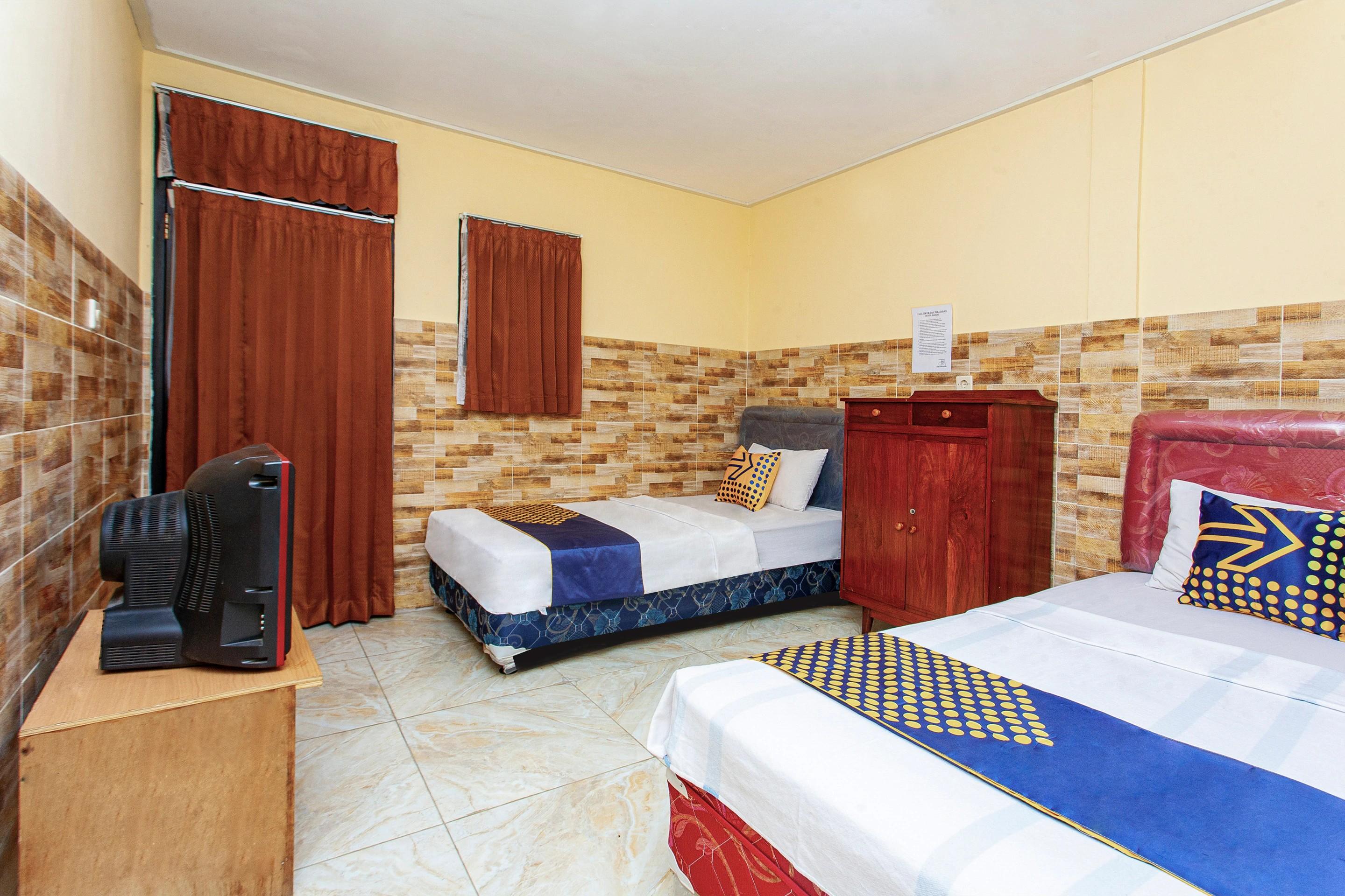 The Paragon Hotel Cilacap Redpartner المظهر الخارجي الصورة